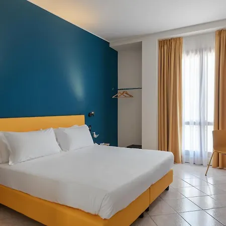 Riva ホテル アラッシオ