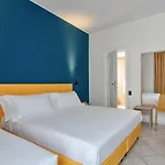 Hotell Riva 4*
