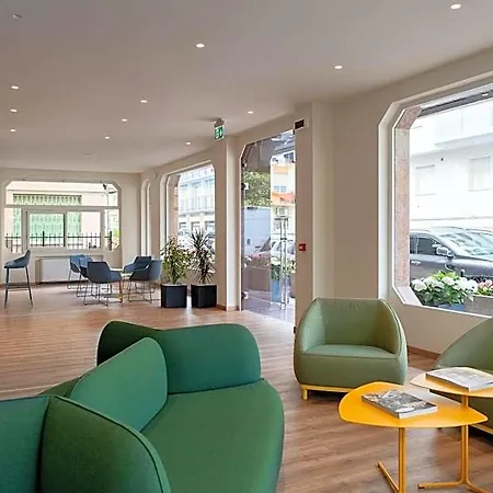 Riva Hotel