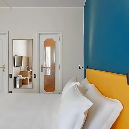 Riva Hotel 4*