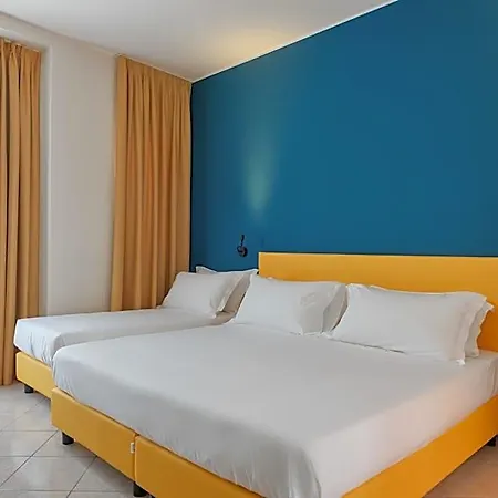 Riva Hotel 4*